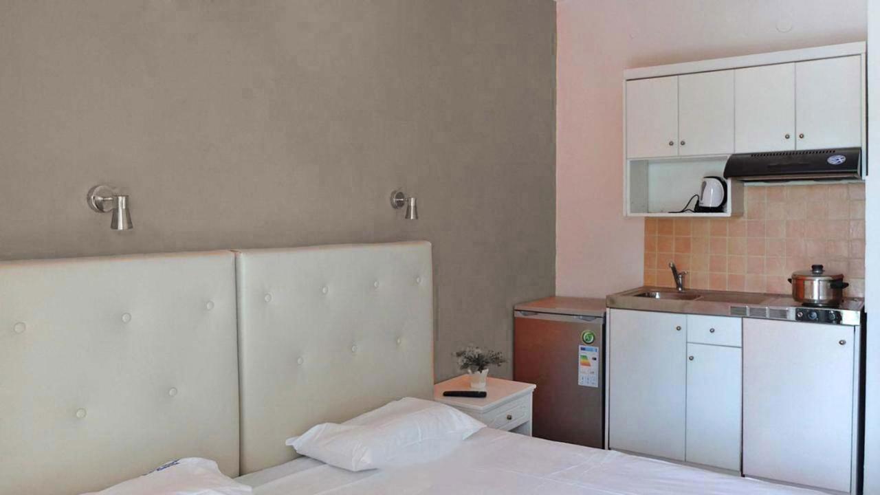Porto Marina Gouvia Hotel Exterior photo